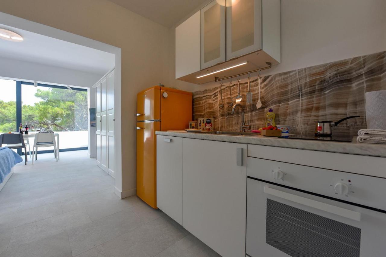 Lazaneo Seafront Apartments, Jelsa  Εξωτερικό φωτογραφία