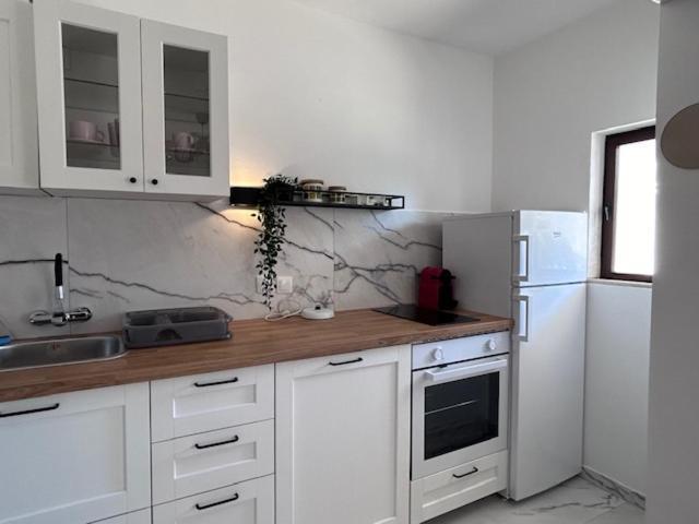 Lazaneo Seafront Apartments, Jelsa  Εξωτερικό φωτογραφία